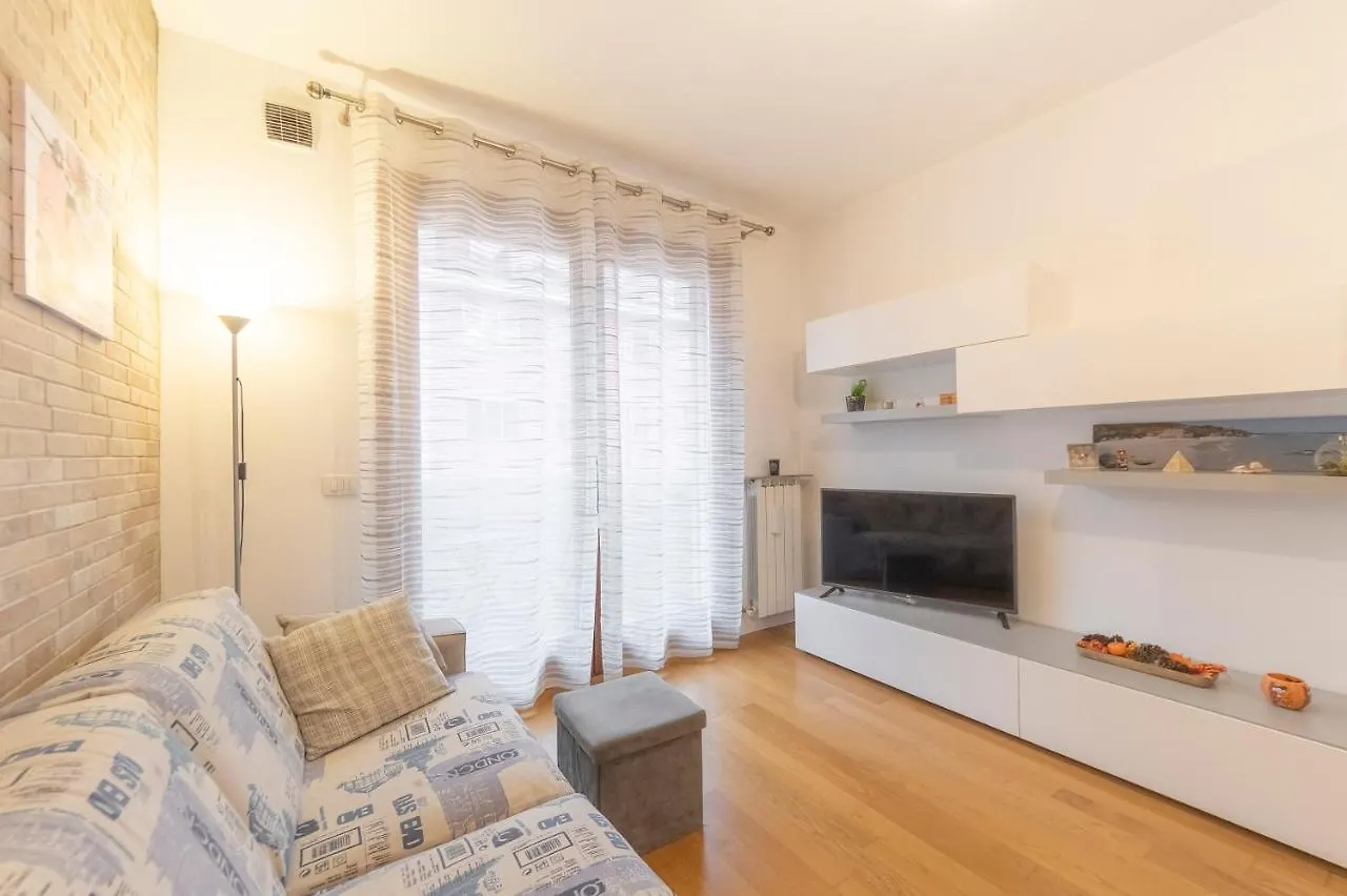 Luigi Flat Apartment Mestre