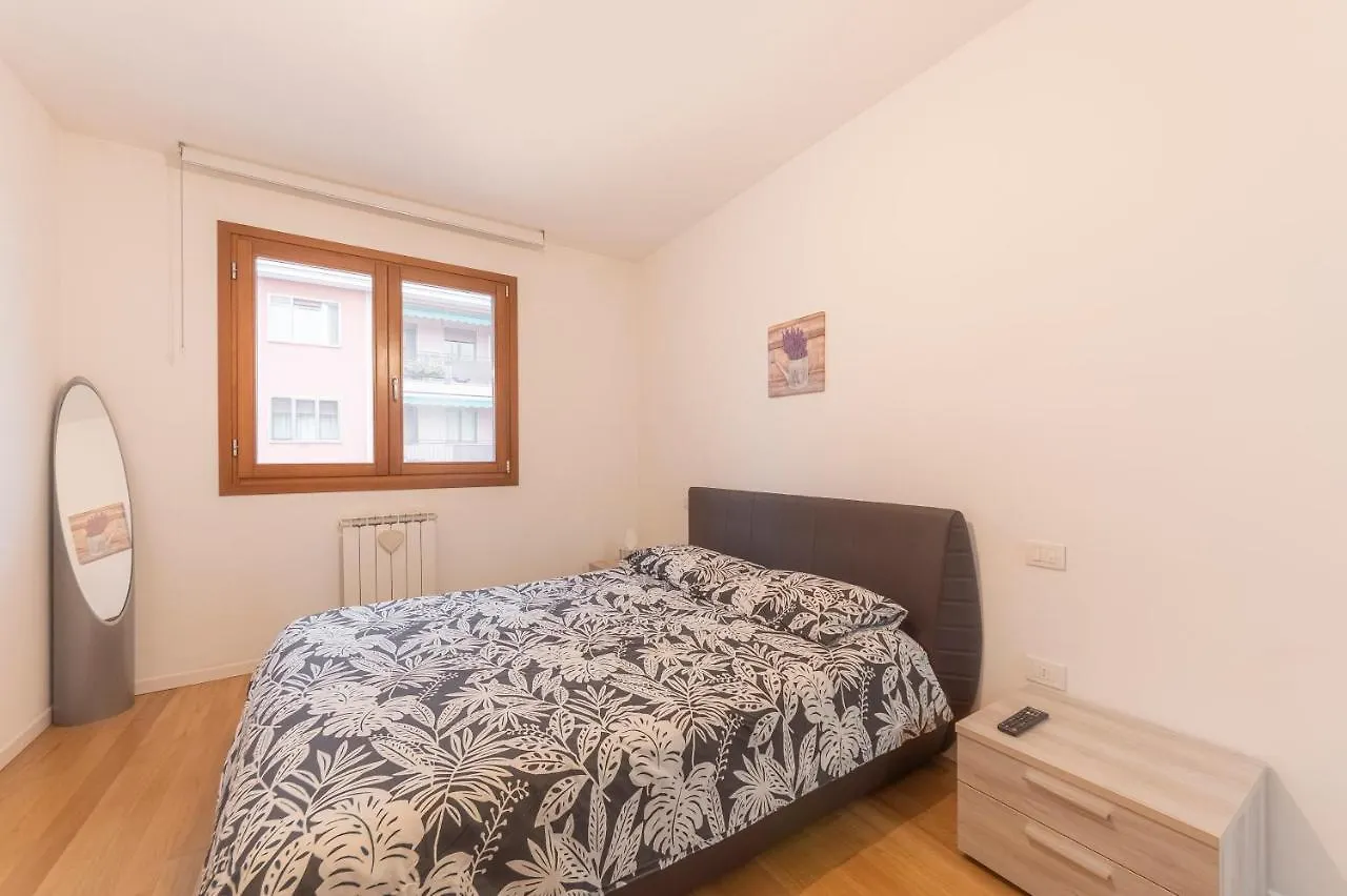 Luigi Flat Apartment Mestre
